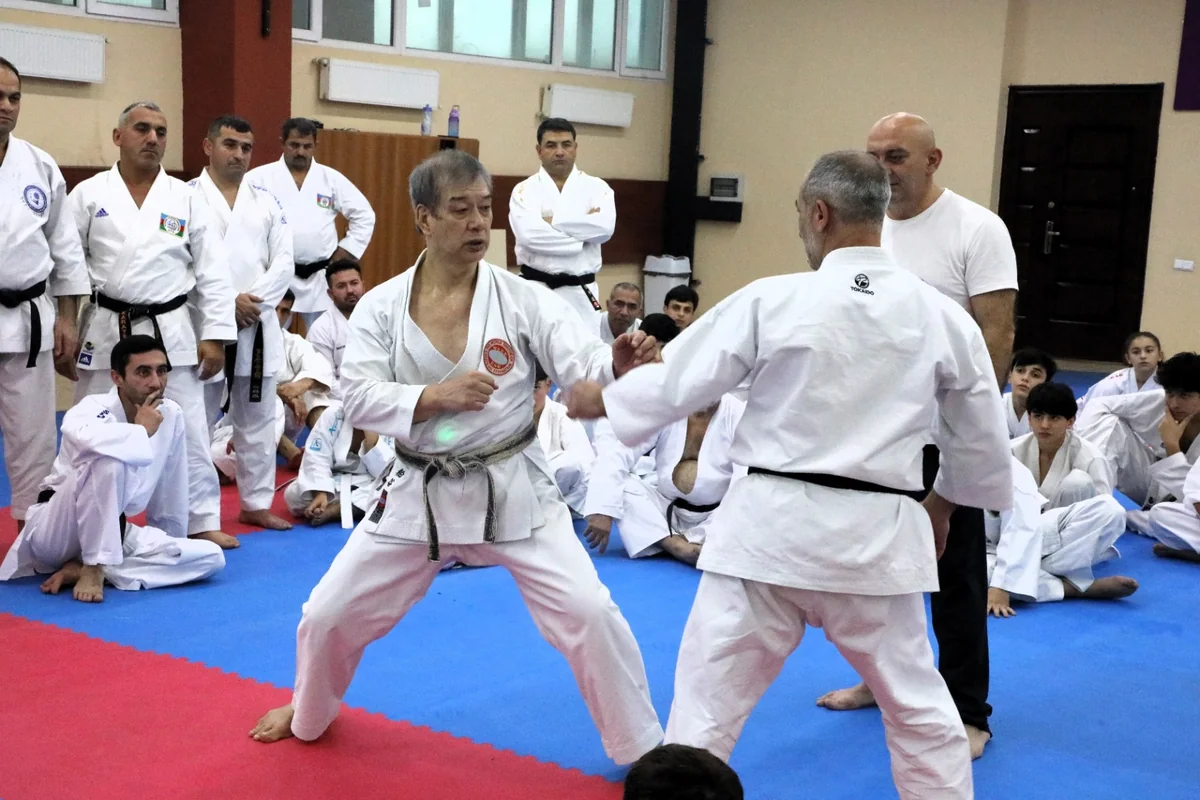 Məşhur karate ustasının rəhbərliyi ilə Bakıda seminar keçirilib