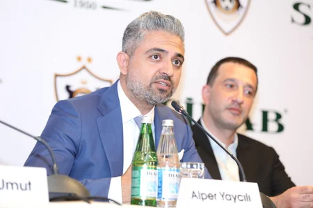 İki çempion birləşdi