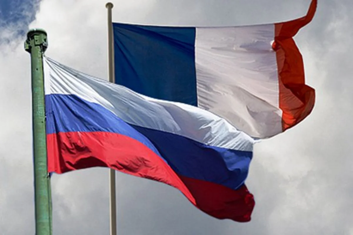 Россия и Франция объединят усилия для нормализации ситуации в Карабахе