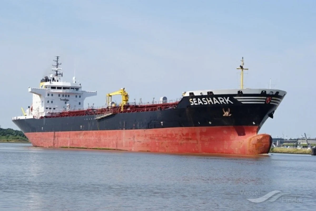 Моряков танкера Sea Shark с азербайджанцем на борту освободят в течение двух-трех дней
