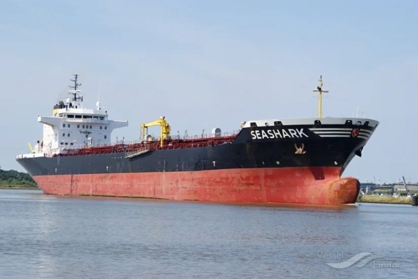 Моряков танкера Sea Shark с азербайджанцем на борту освободят в течение двух-трех дней