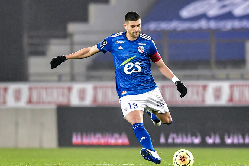 Serbiyalı futbolçu qadağaya rəğmən, Azərbaycana qarşı oynamaq istəyir