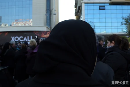Azərbaycan Xocalı soyqırımı qurbanlarının xatirəsini yad edir - FOTOREPORTAJ