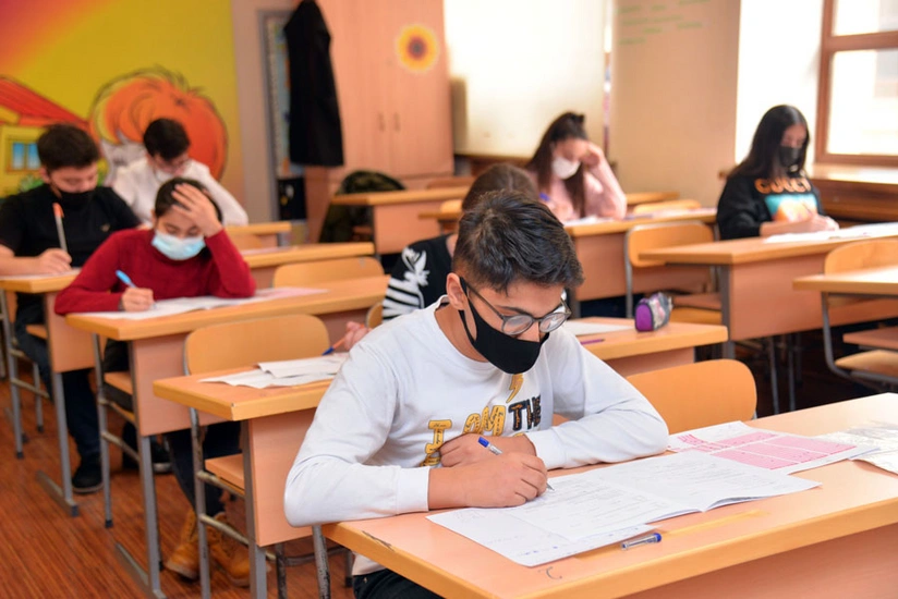 BŞTİ: 20 nömrəli məktəb-liseydə tədris ikinövbəli keçiriləcək