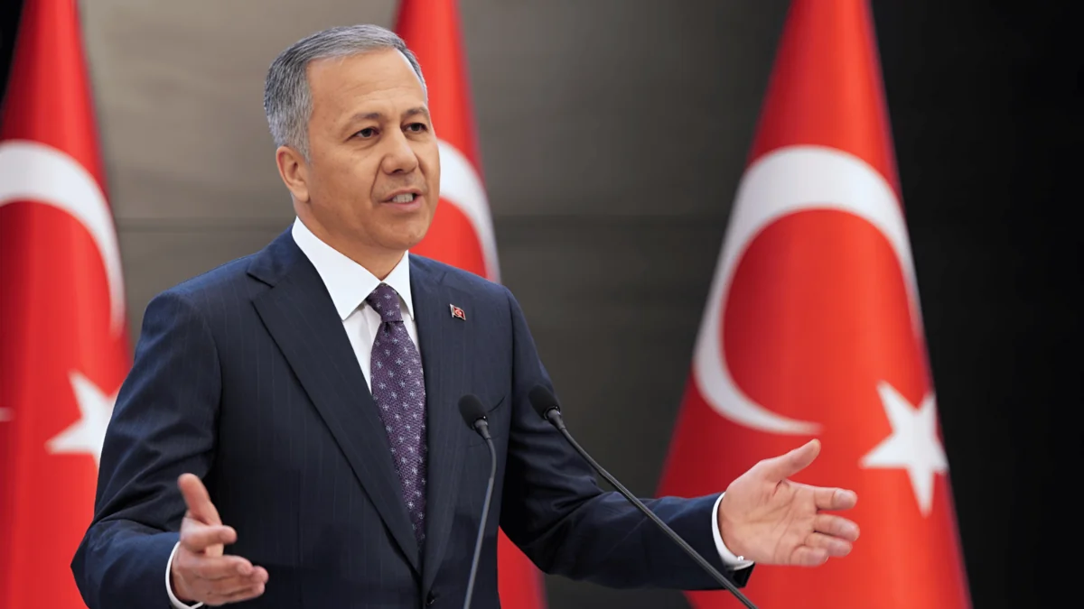 Ali Yerlikaya: Türkiyədən 2017-ci ildən bəri 915 mindən çox suriyalının ölkəsinə qayıdışı təmin edilib