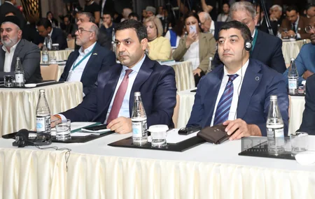 Bakıda “İslamofobiya diqqət mərkəzində: Qərəzin ifşası, stiqmaların dağıdılması” mövzusunda beynəlxalq elmi konfrans başa çatıb - YENİLƏNİB