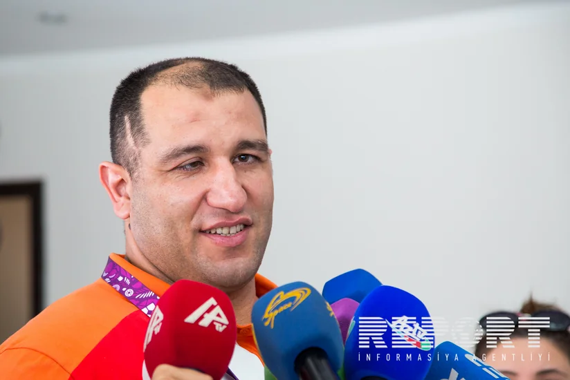 İlham Zəkiyev: Çox xoşbəxt insanam...