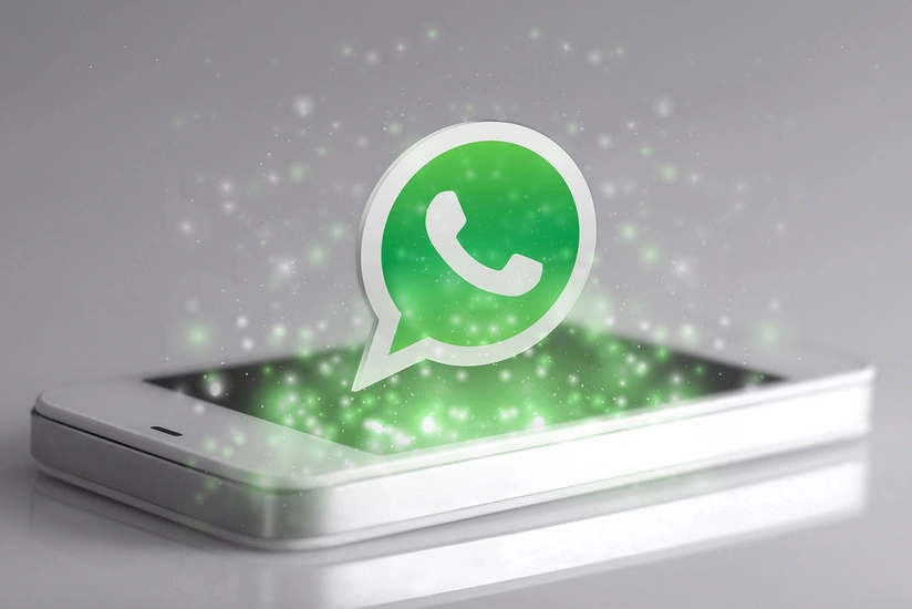 WhatsApp regularly decrypts & verifies user messages