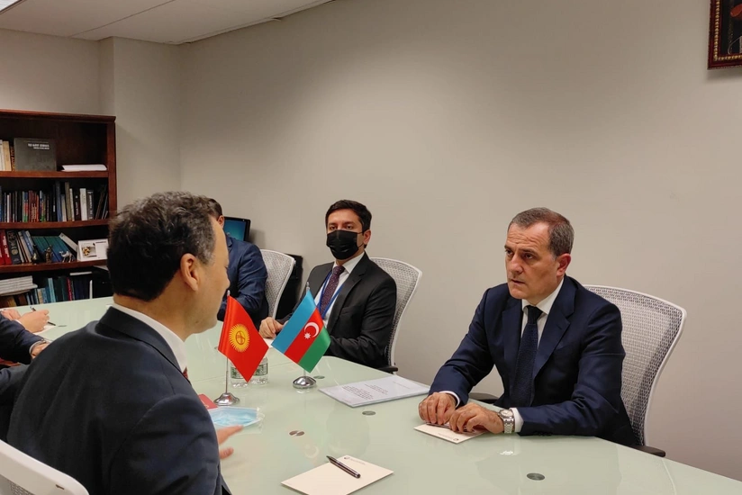 Azərbaycan və Qırğızıstan XİN başçıları arasında görüş olub