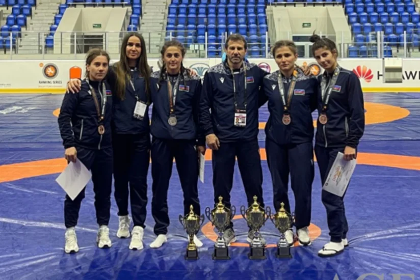 Azərbaycanın qadın güləşçiləri Qazaxıstan kubokunda 4 medal qazanıb