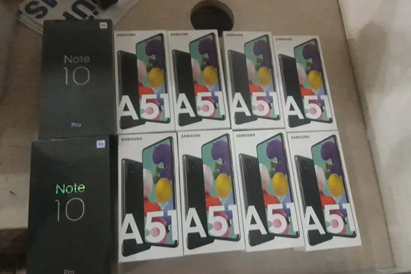 Gömrükçülər qanunsuz mobil telefon keçirilməsinin qarşısını alıblar
