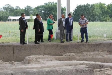 Anar Kərimov Qəbələdə mədəniyyət müəssisələrinin fəaliyyəti ilə tanış olub