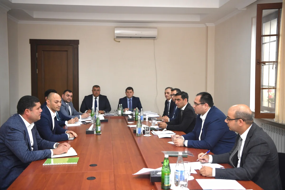 Məcnun Məmmədov Yevlaxda vətəndaşları qəbul edib
