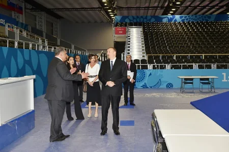 ​Prezident İlham Əliyev I Avropa Oyunları üçün “Baku Cristall Holl”da yaradılan şəraitlə tanış olub - FOTO