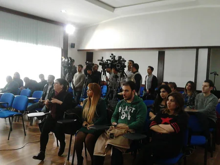 Xalq artisti Fidan Hacıyeva mətbuat konfransı keçirib