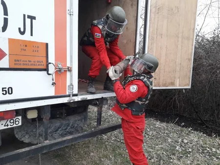 Qazaxda 5 ədəd partlamış-yanmış top mərmisi tapılıb - FOTO