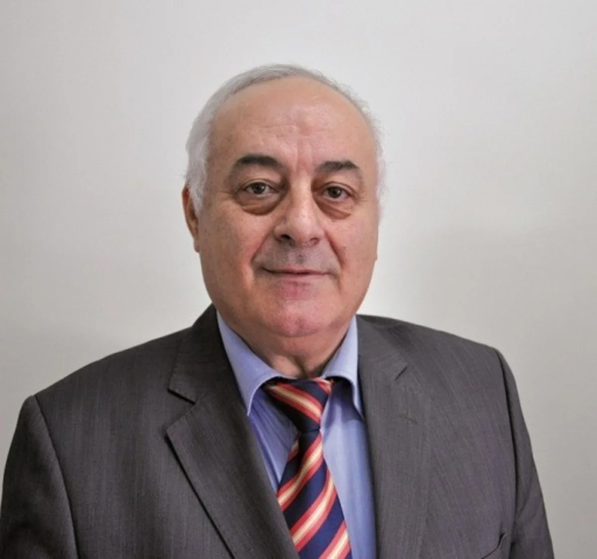 Kamil Vəli Nərimanoğlunun yubileyi münasibətilə sərgi açılıb