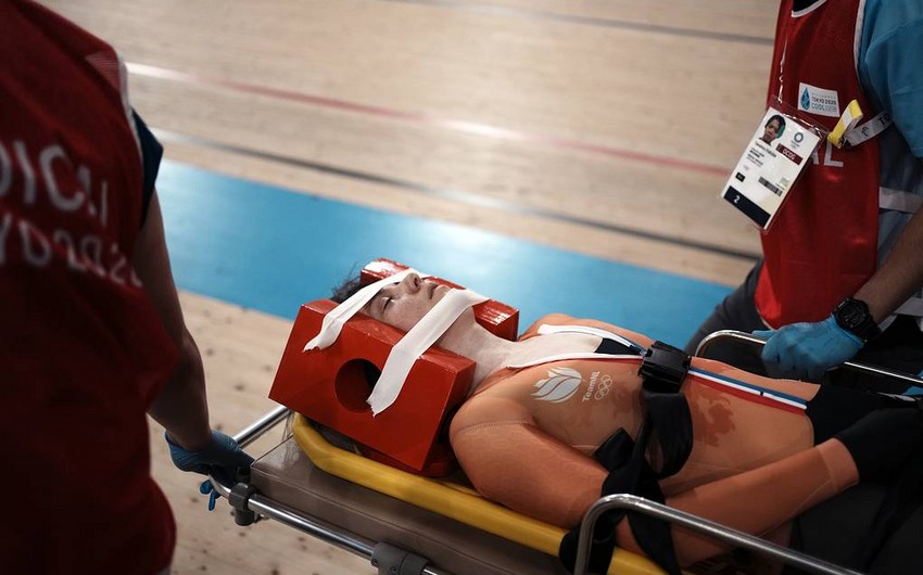 Tokio-2020: Niderland velosipedçisi treki xərəkdə tərk edib