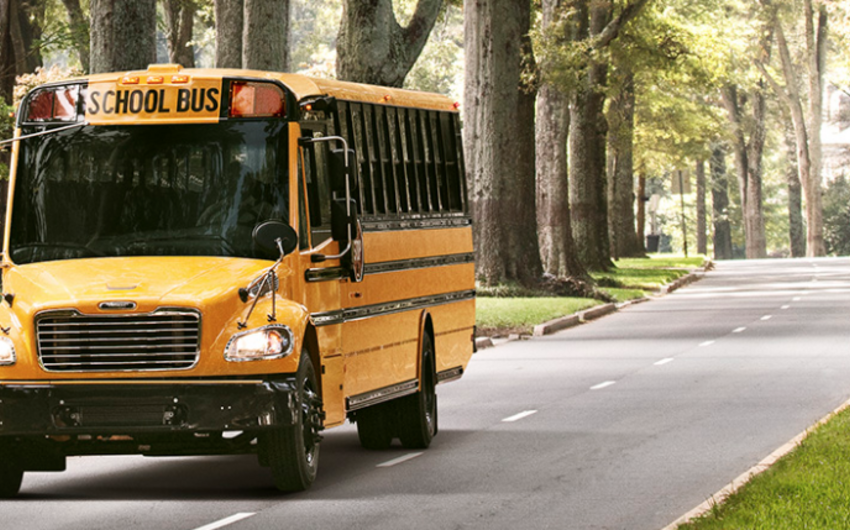 Texasda yük maşını və iki məktəb avtobusu toqquşub, 30 nəfər xəsarət alıb