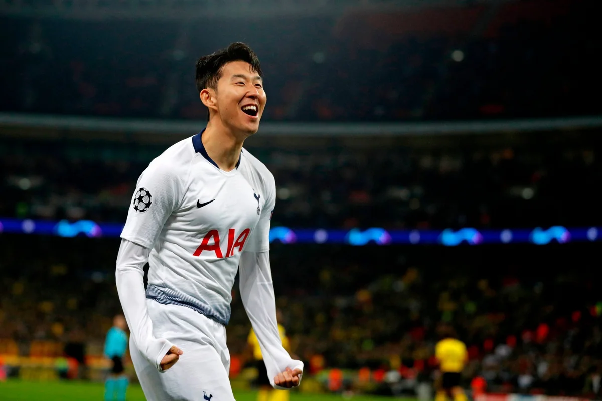 Tottenhemin futbolçusu Cənubi Koreyaya əsgərliyə çağırıldı