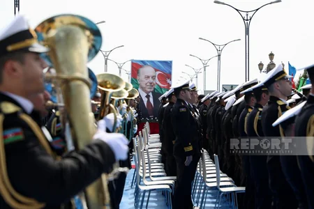 Hərbi Dəniz Qüvvələrində Ulu Öndərin 100 illik yubileyi qeyd olunub