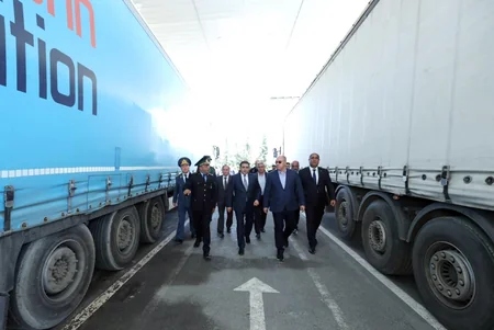DGK sədri “Mazımqara” gömrük postunda mövcud vəziyyətlə tanış olub