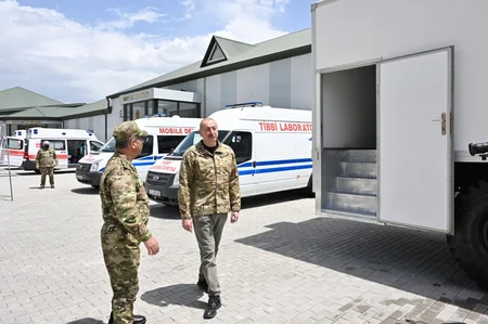 Prezident İlham Əliyev Kəlbəcərdə hərbi hospitalın açılışında iştirak edib