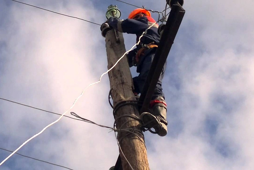 Azərişıqın əməkdaşını elektrik cərəyanı vurub