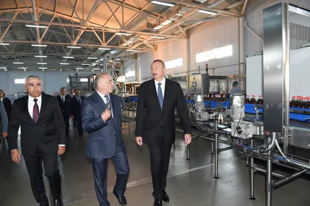 Prezident İlham Əliyev Gədəbəy limonad zavodunun açılışında iştirak edib - FOTO