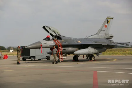 В Азербайджане успешно продолжаются совместные летно-тактические учения TurAz Qartalı - 2017 - ФОТО