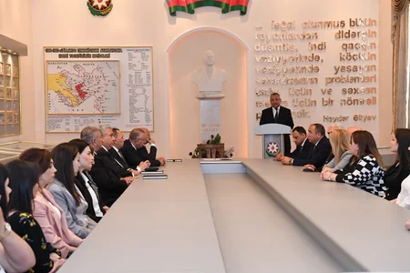 Dövlət Komitəsində Heydər Əliyevin 100 illik yubileyinə həsr olunan tədbir keçirilib