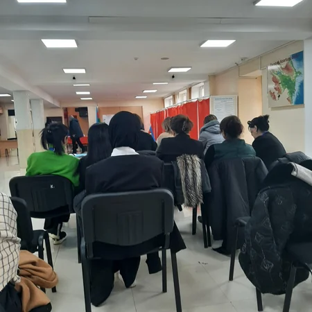 Представители НПО и гражданского общества наблюдают за избирательным процессом
