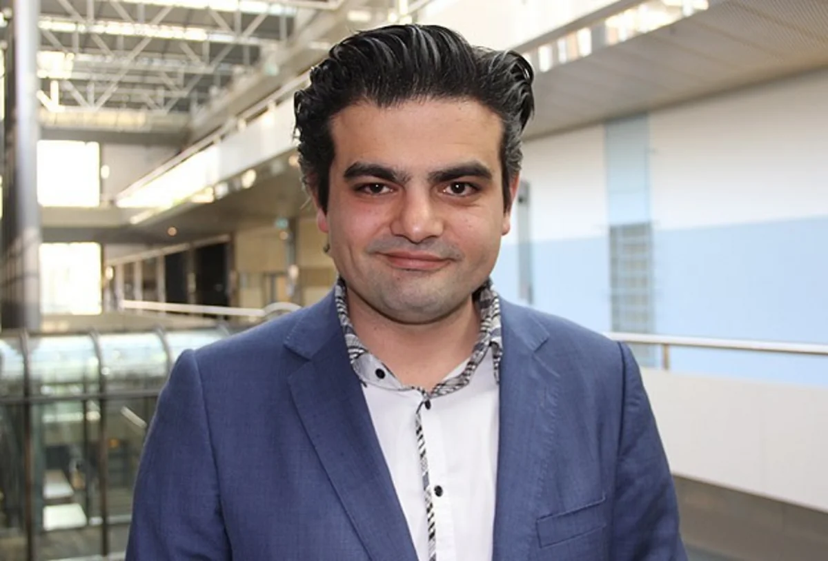 Avropada ​Qərbi tənqid etdikləri üçün siyasi partiyalardan çıxarılanların sayı 3-ə çatıb