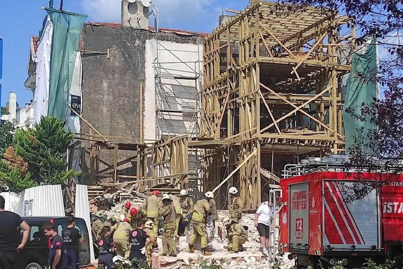 Building collapses in Istanbul, some under rubble
