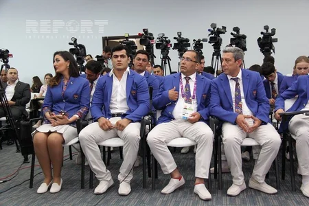 Cüdoçu Elmar Qasımova Azərbaycan bayrağı təqdim olunub - FOTO