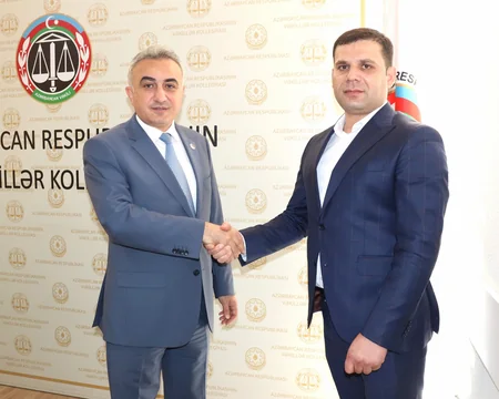 İntizam pozuntularına yol verən iki vəkillə bağlı məhkəməyə müraciət edilib