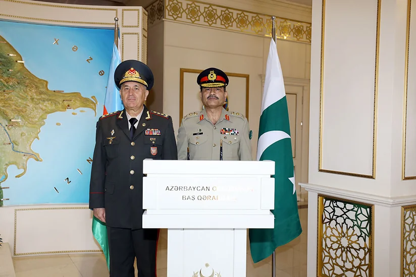 Kərim Vəliyev pakistanlı komandanla ikitərəfli və üçtərəfli təlimlərin artırılmasını müzakirə edib