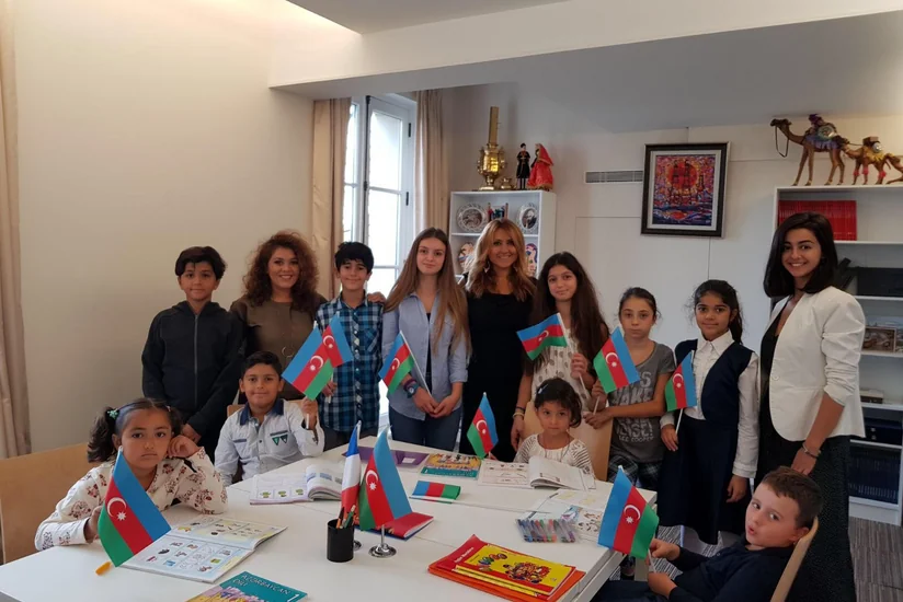 Parisdə Azərbaycan dili dərslərinin tədrisinə başlanılıb
