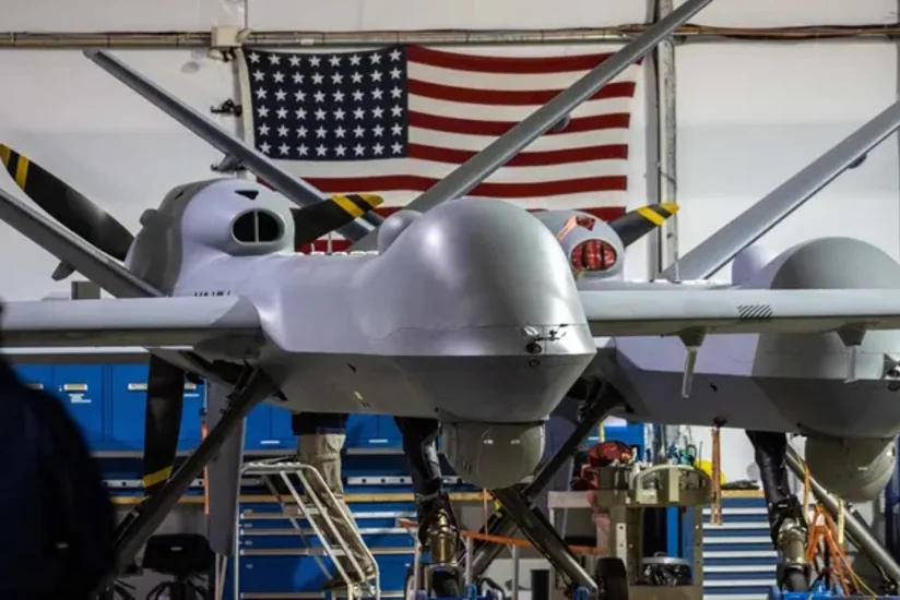 Российский истребитель столкнулся с американским дроном над Черным морем