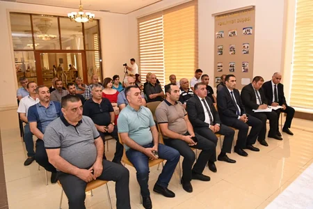 “Azərişıq” Göygöldə sahibkarlarla görüş keçirib