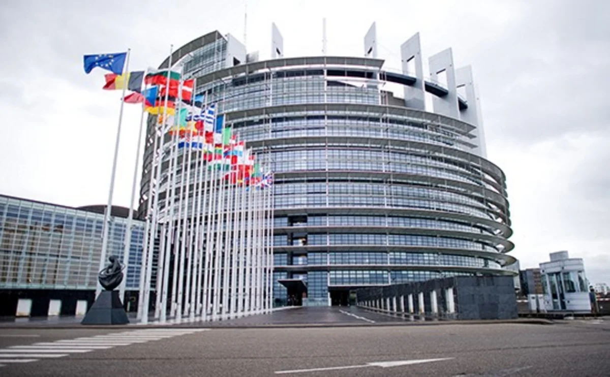 Европарламент проведет внеочередную сессию по борьбе с коронавирусом