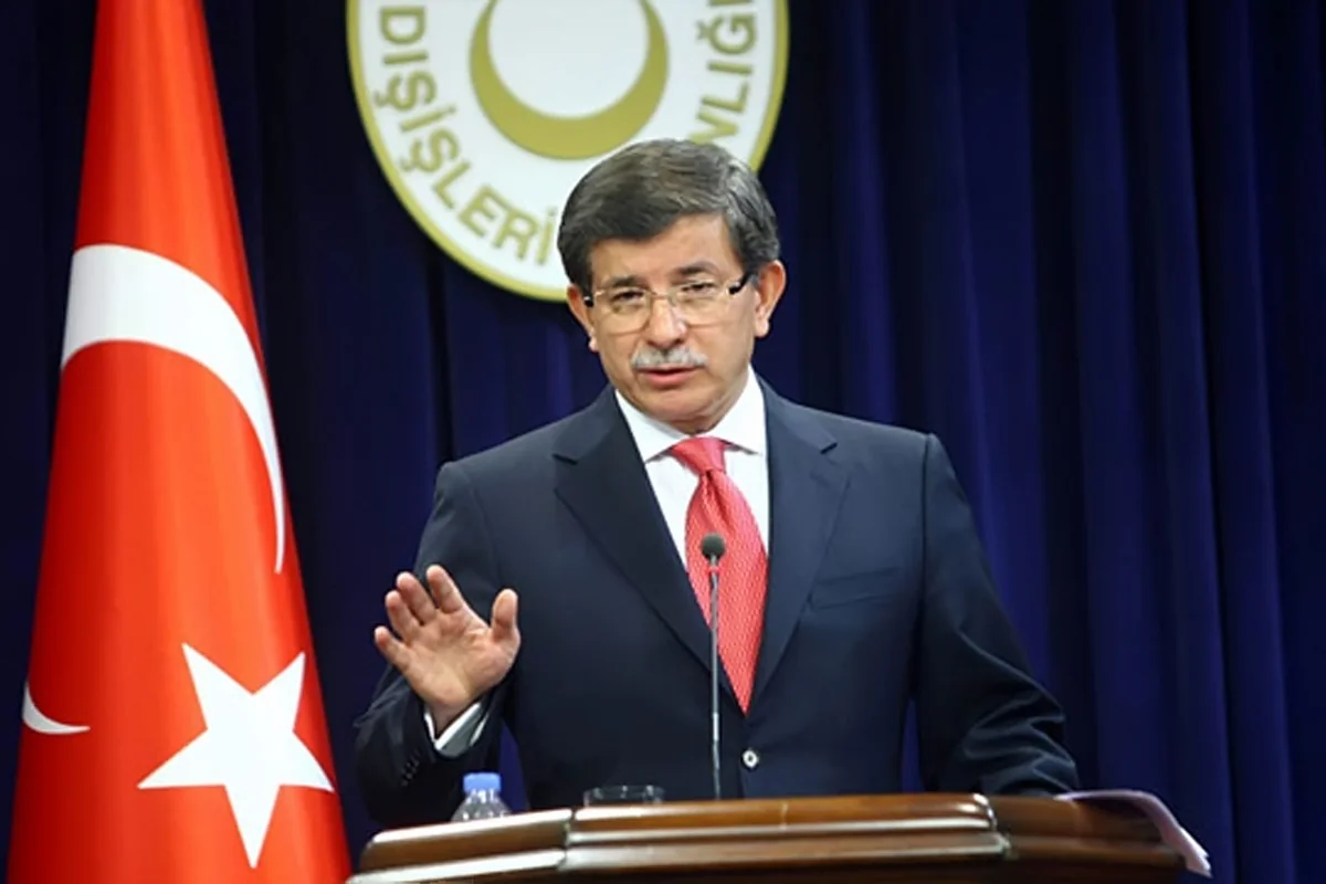 ​Əhməd Davudoğlu: Avqustun 23-dək koalisiya hökuməti qurmaq şansımız var