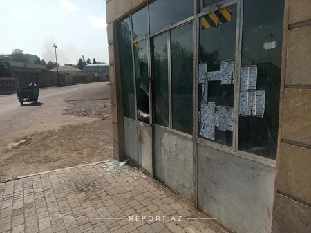 Düşmənin Tərtərdə toplarla dağıtdığı evlər