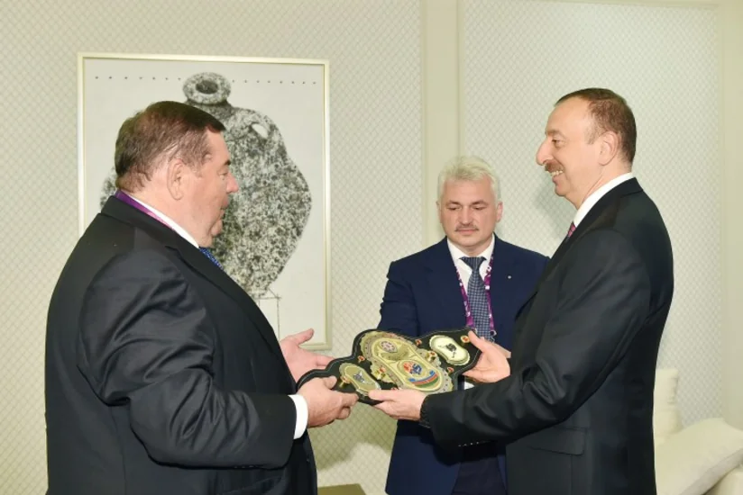 ​Prezidentə Beynəlxalq Sambo Federasiyasının qərarı ilə Sambonun Çempion kəməri təqdim edilib