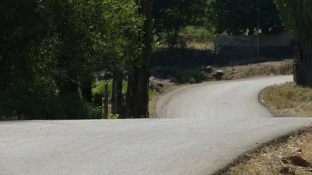 Yardımlıda iki kəndin yolu təmir olunub