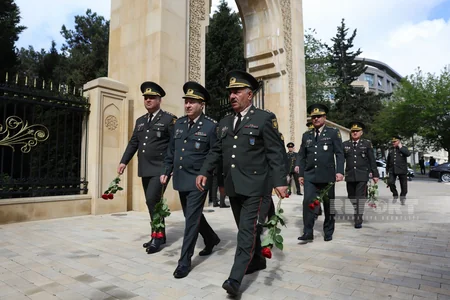 State and government officials commemorate Great Leader Heydar Aliyev - PHOTOS