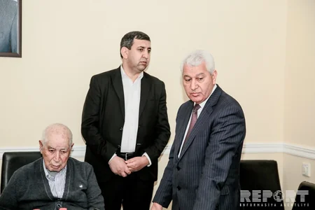 Qənbər Şəmşiroğlunun çoxcildlik kitabının təqdimat mərasimi keçirilib