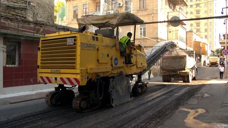 Bakının Zərgərpalan küçəsində təmir işləri aparılır