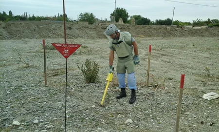 ​Tərtərdə partlamamış hərbi sursatlar aşkar olunub