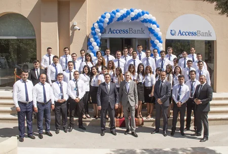 ​AccessBankın filiallarından biri bağlanıb, digəri açılıb